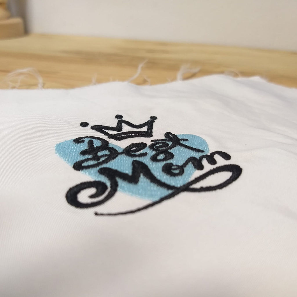 Corazón y Corona de la Mejor Mamá - Diseño de Bordado a Máquina para el Día de la Madre