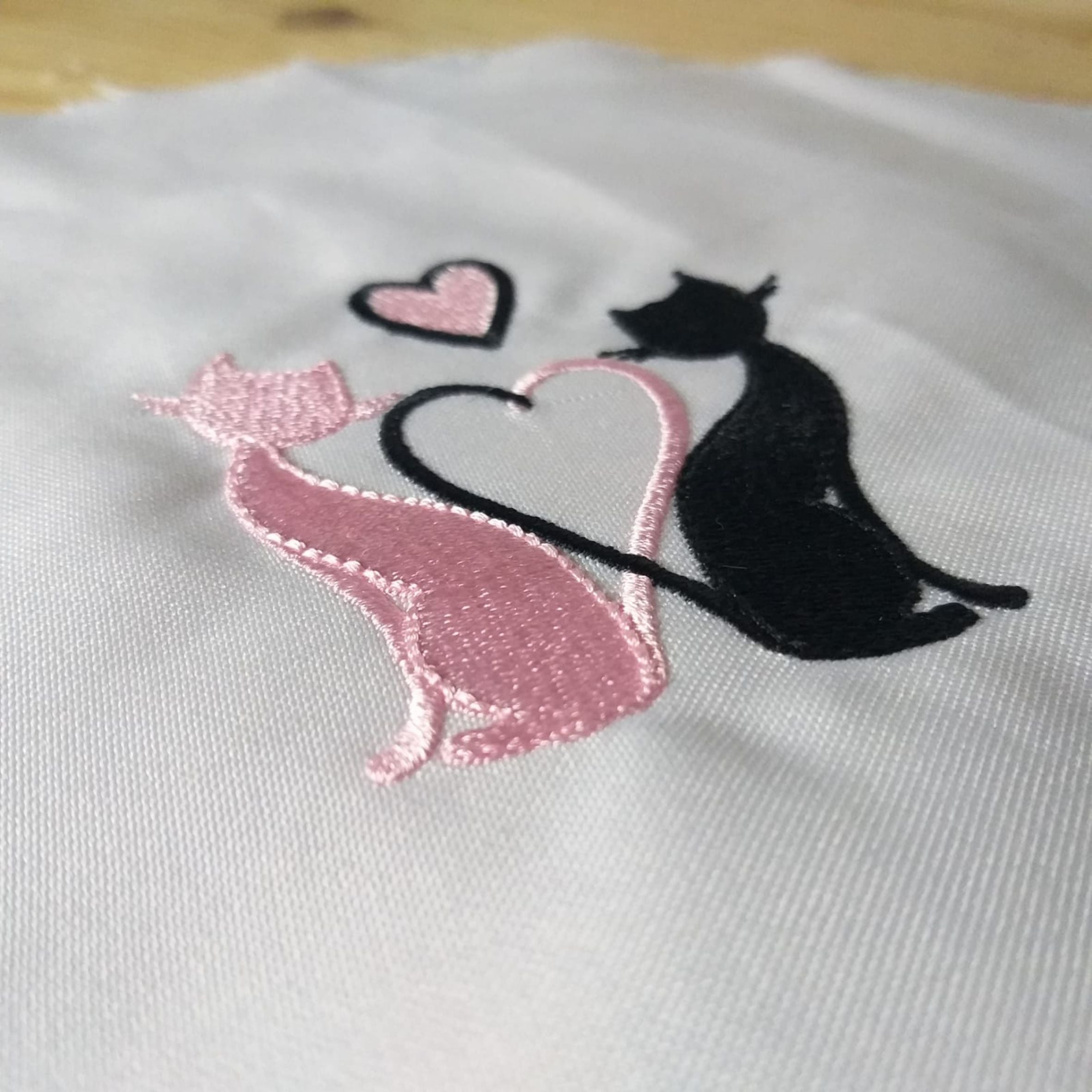 Valentine CatS LoverS - Embroidery Design