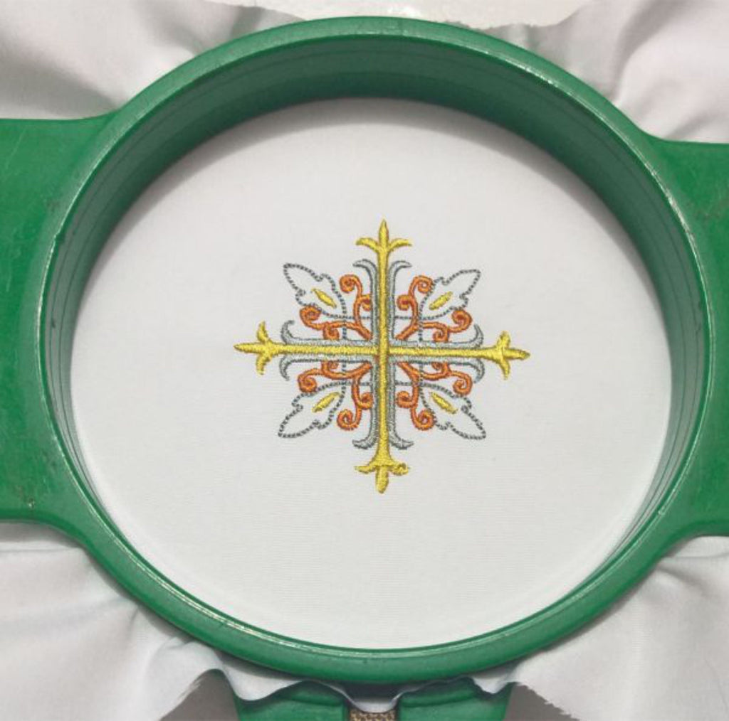 Cruz Religiosa Decorativa - Diseño de Bordado
