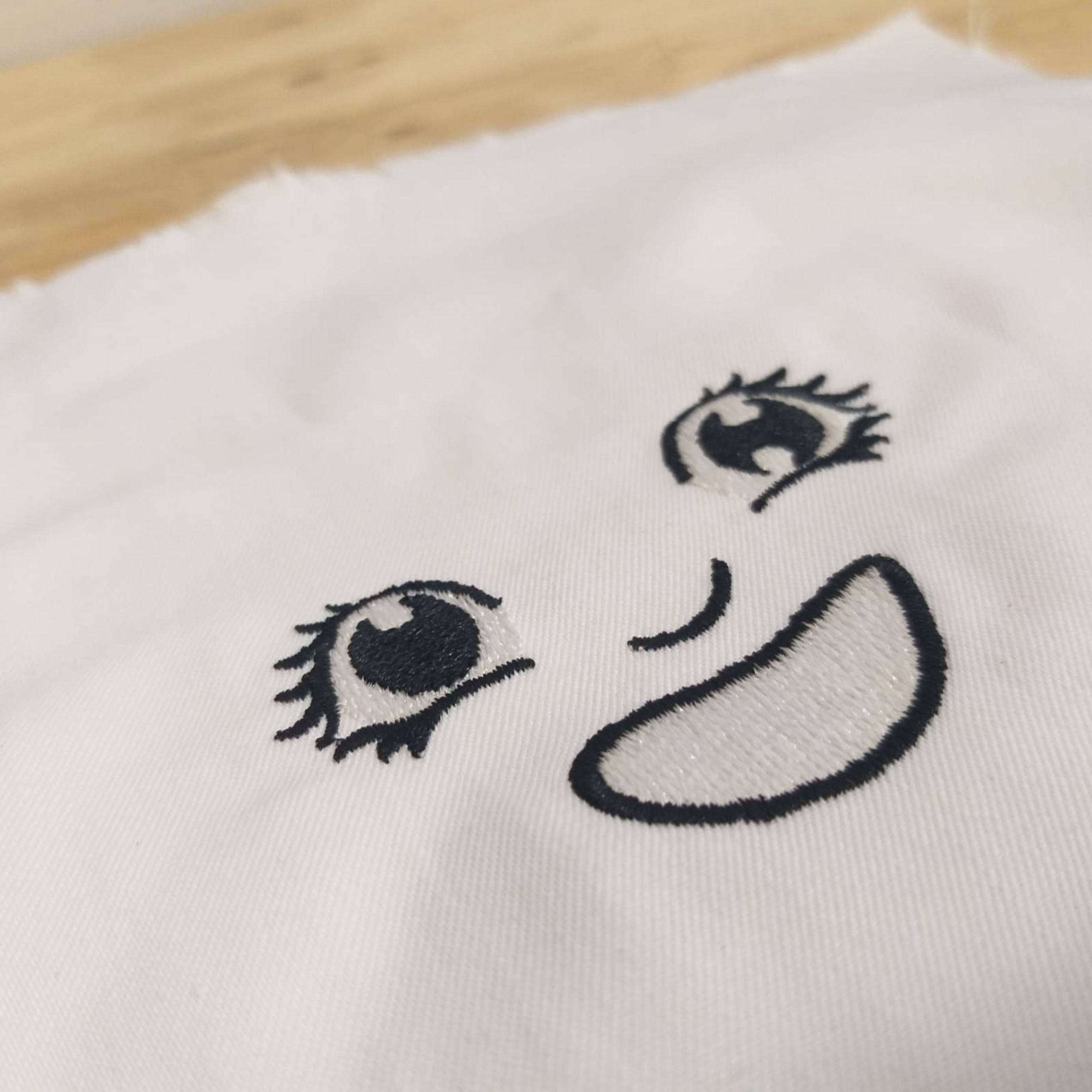Doll Princess Eyes - Embroidery Design