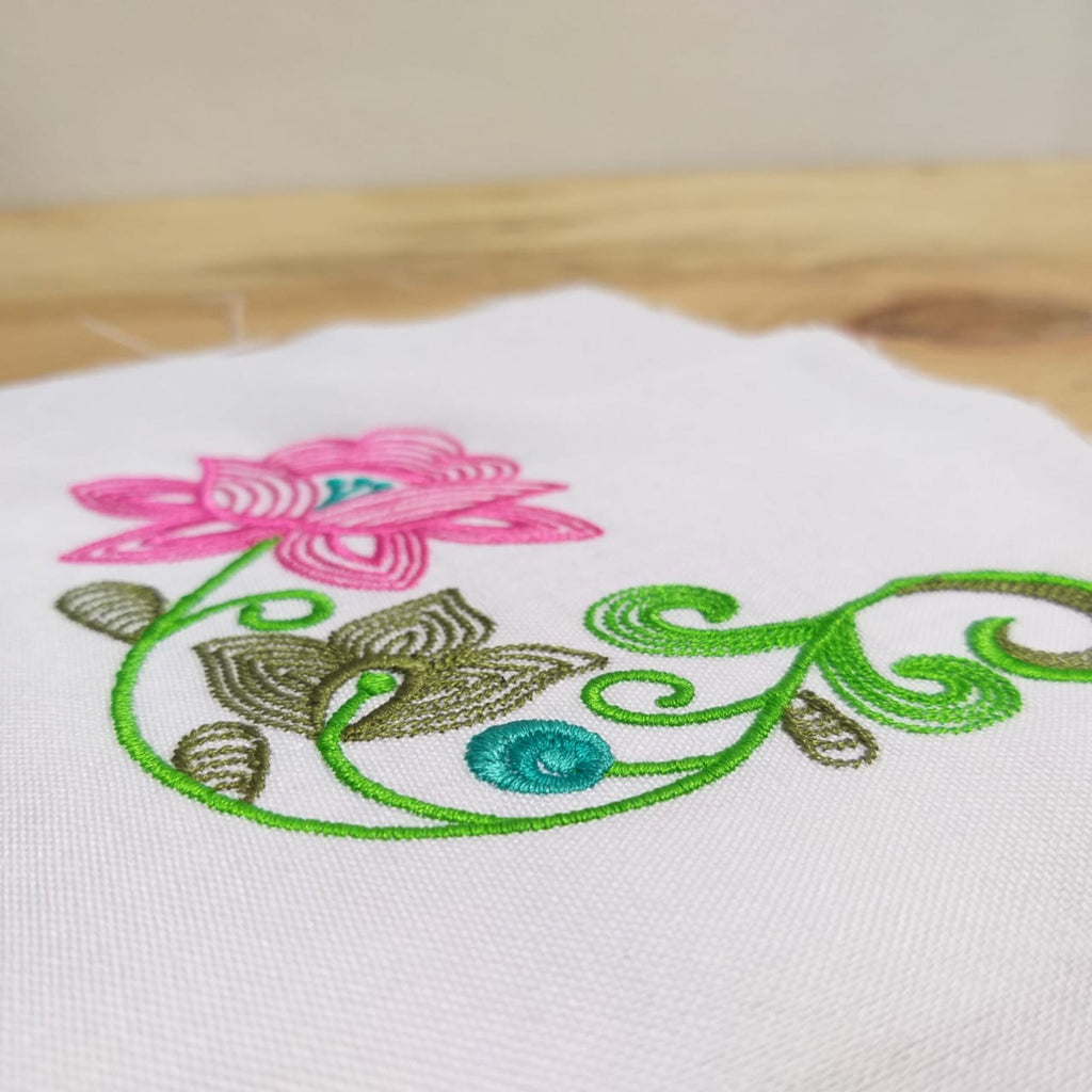 Nenuphar Stem Stitch - Machine Embroidery Design