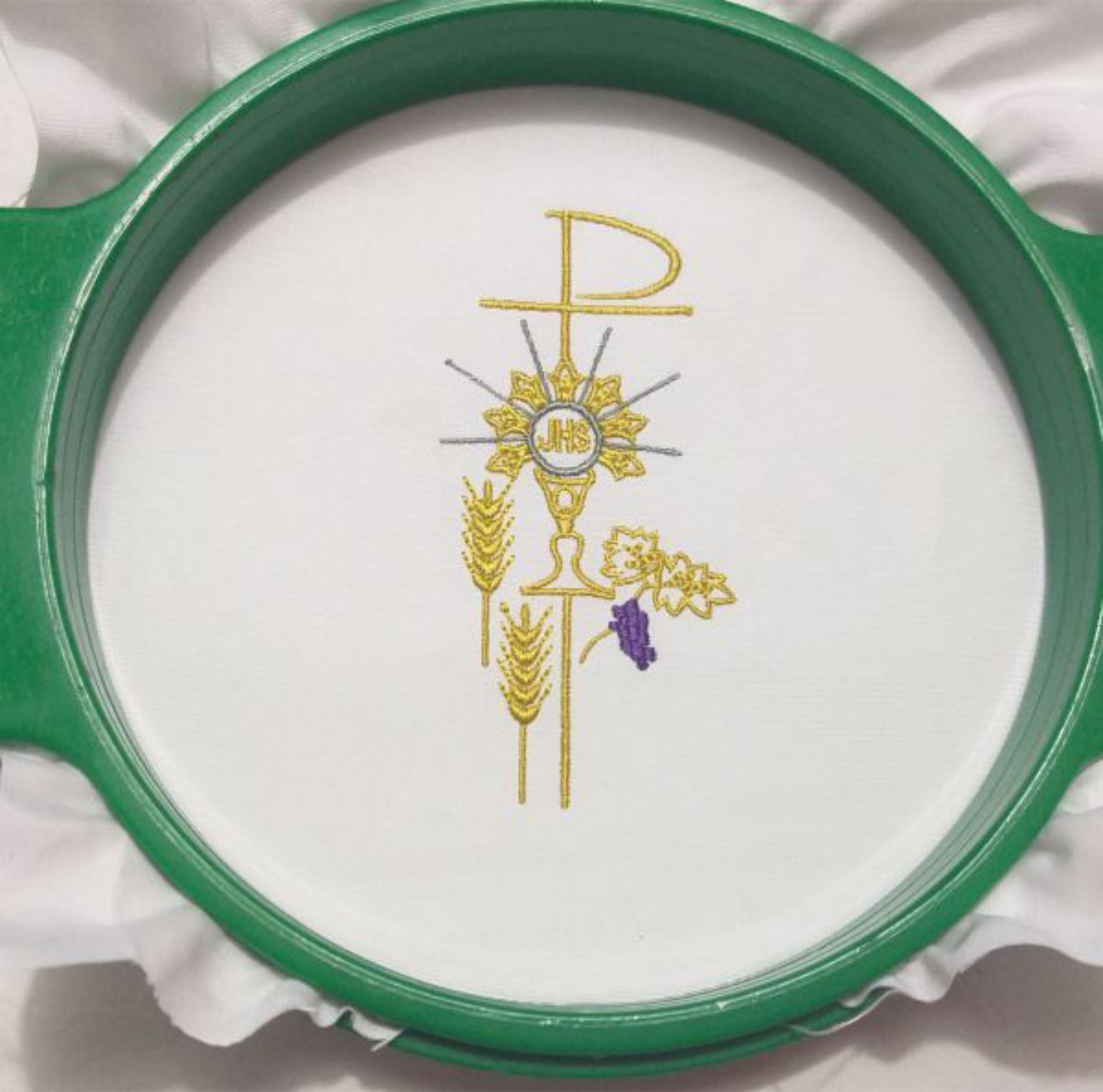Cáliz religioso con espigas de trigo y uvas - Diseño de bordado