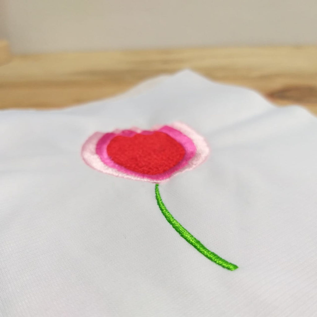 Flor de Tulipán - Diseño de Bordado a Máquina