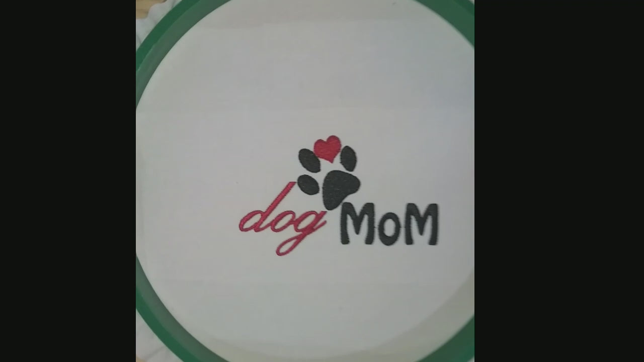 Dog Mom -  Paw - Heart Embroidery Design